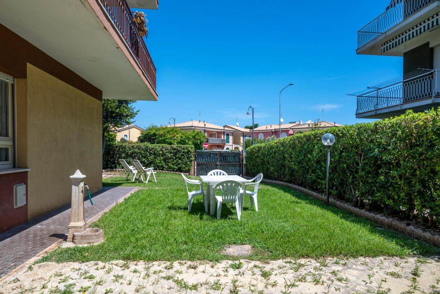 M152 - Marcelli, Nuovo Trilocale Con Giardino Apartment Exterior photo