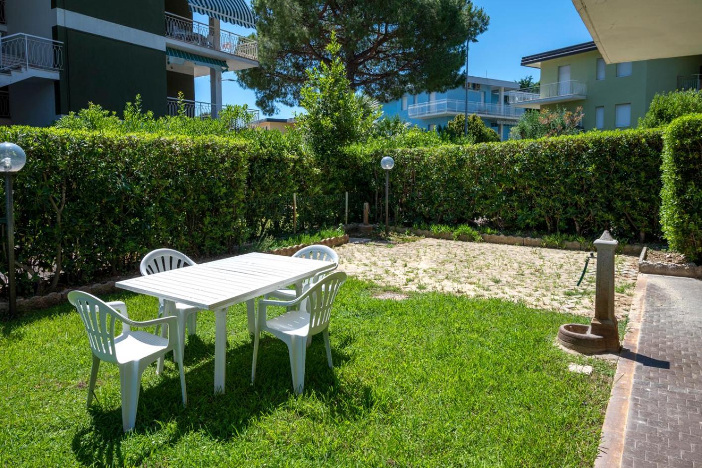 M152 - Marcelli, Nuovo Trilocale Con Giardino Apartment Exterior photo
