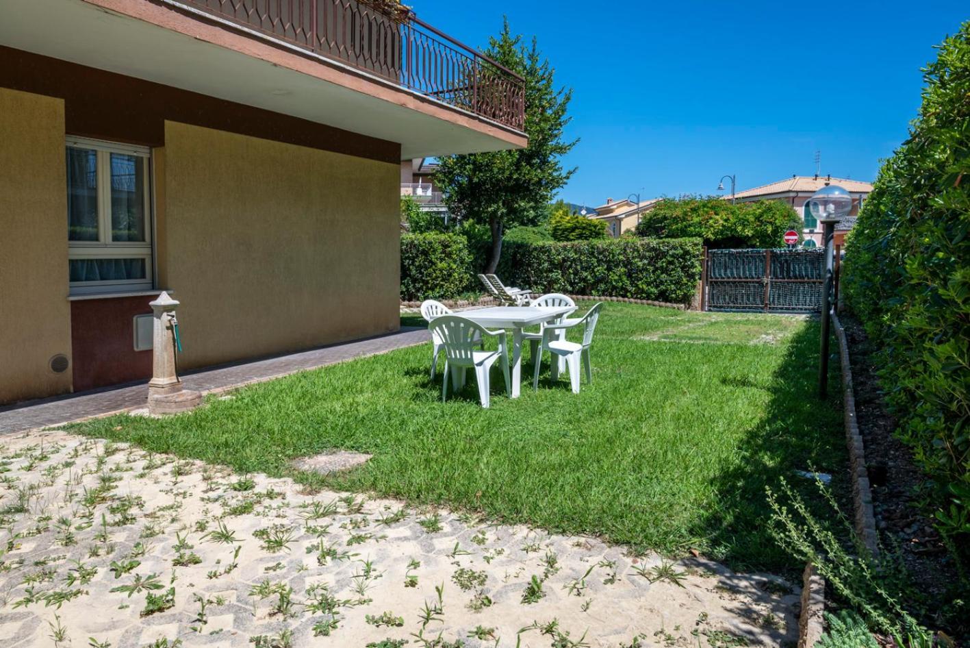 M152 - Marcelli, Nuovo Trilocale Con Giardino Apartment Exterior photo
